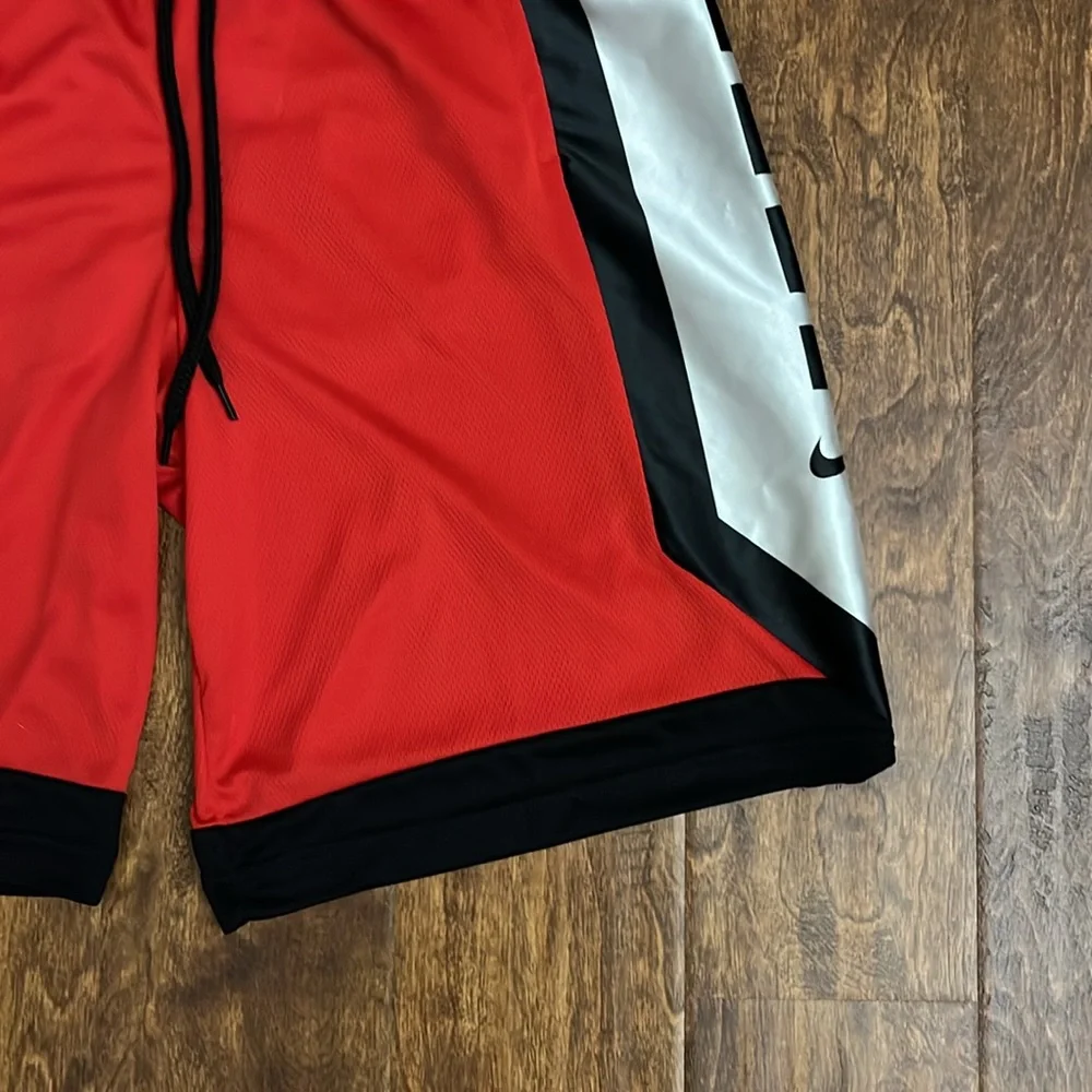 Nike Basketball Shorts Size M - Picture 8 of 17